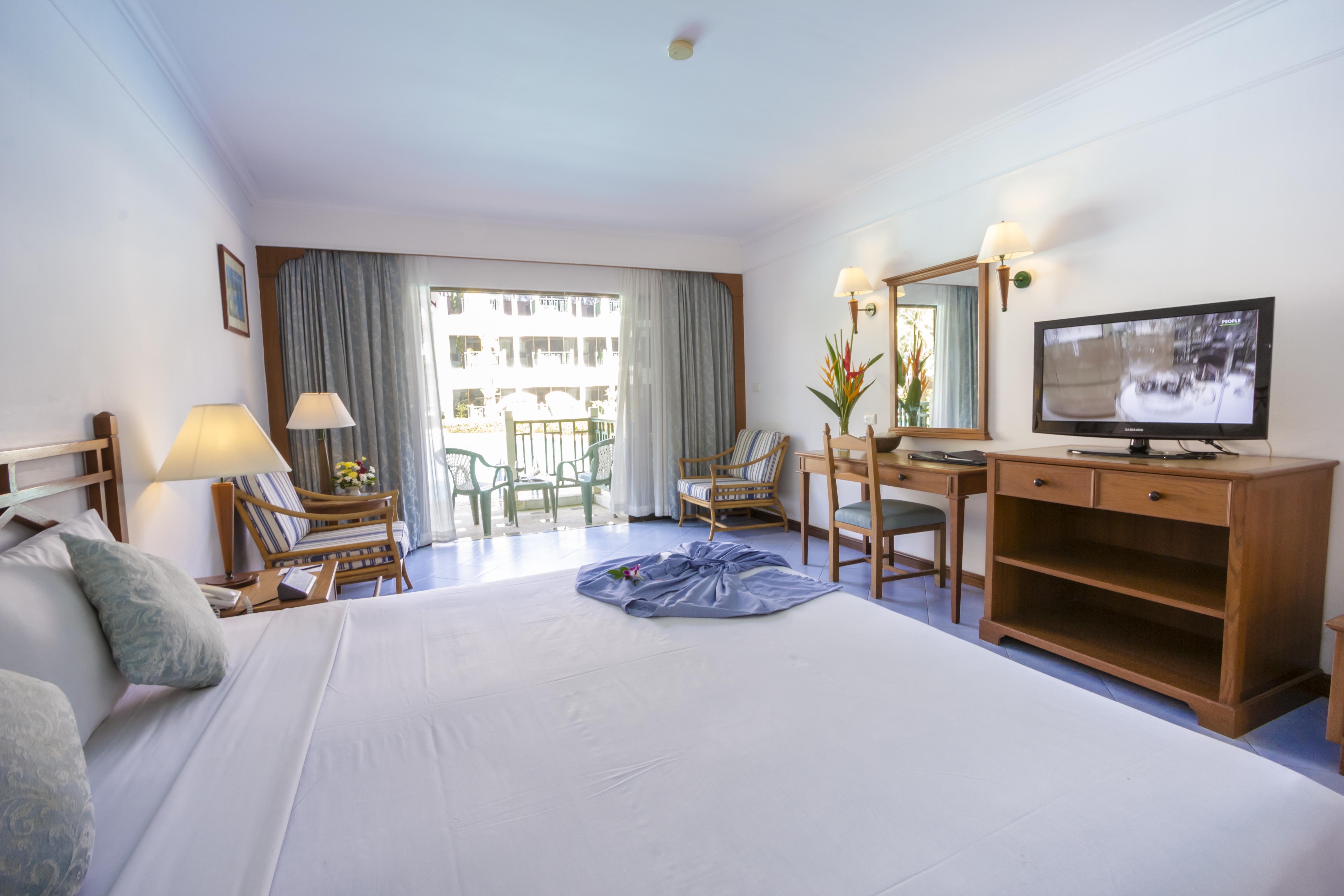 Amora Beach Resort Phuket Bang Tao Beach  Exterior photo