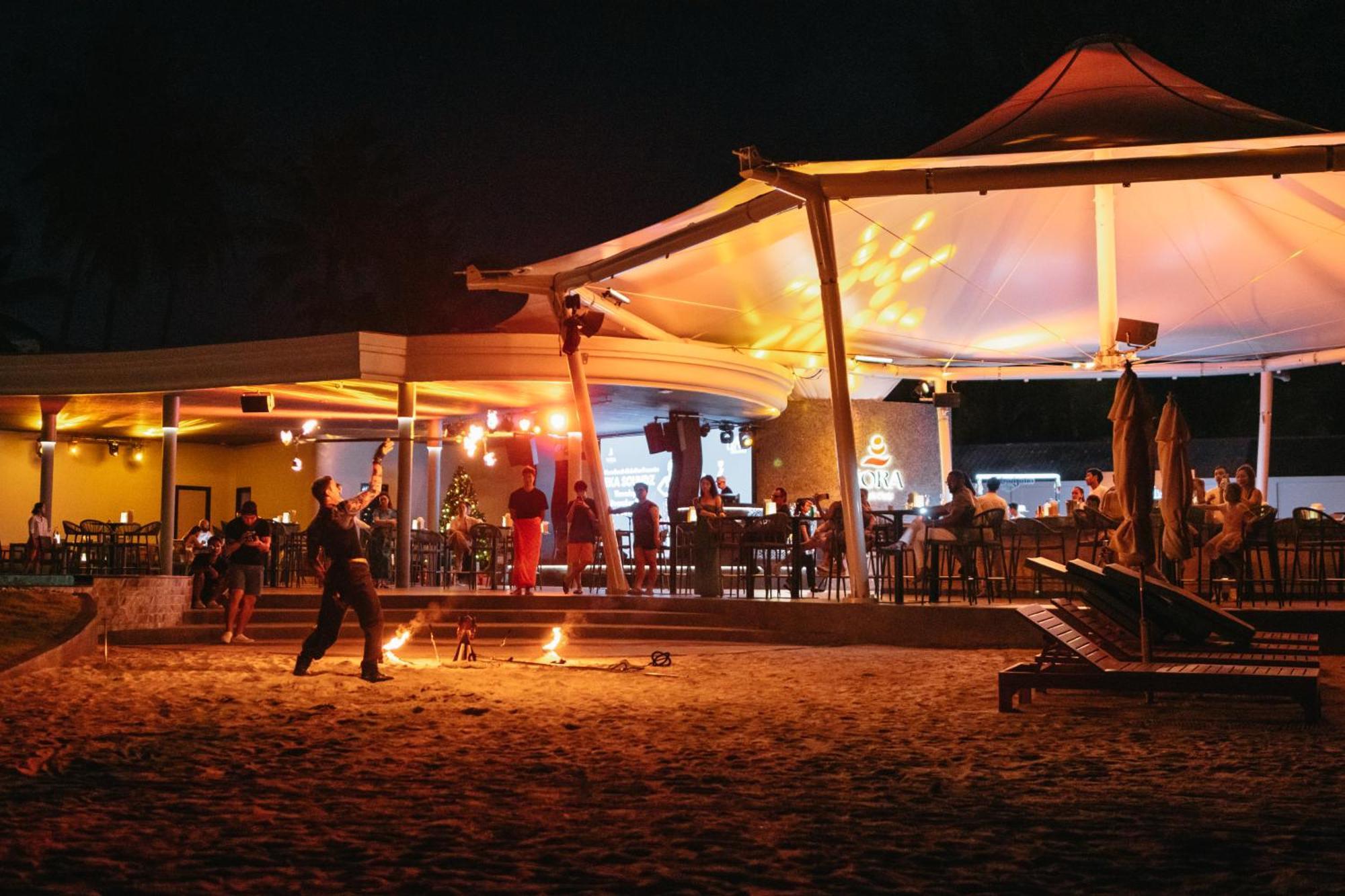 Amora Beach Resort Phuket Bang Tao Beach  Exterior photo