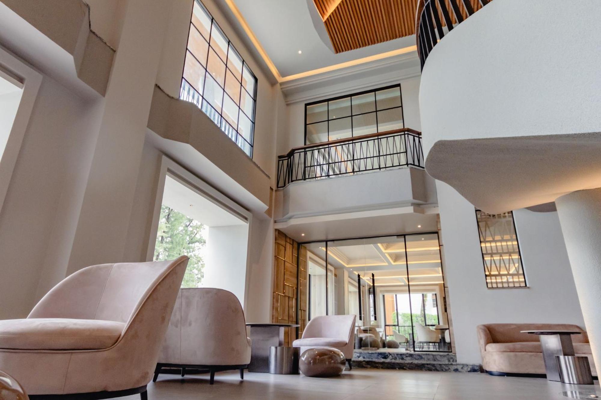 Amora Beach Resort Phuket Bang Tao Beach  Exterior photo