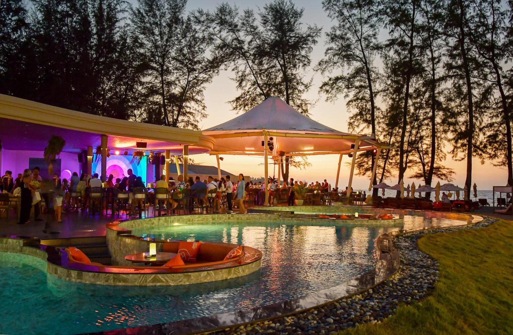 Amora Beach Resort Phuket Bang Tao Beach  Exterior photo